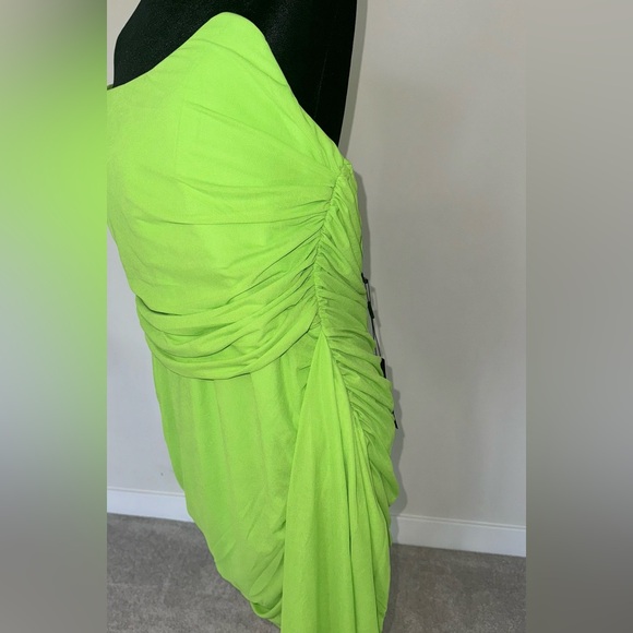 🍀 - Picture 3 of 4